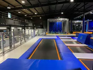 Trampoline Park Gravity Space Toulon La Garde Parc de Loisirs Anniversaire