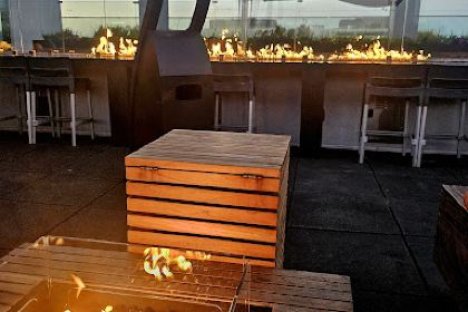 Flora Roof Top Lounge