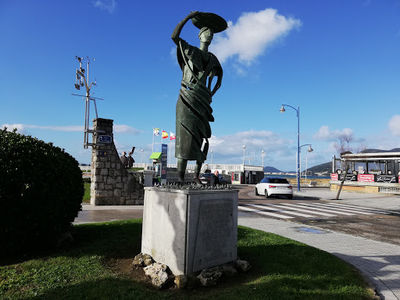 Parque a los Tres Pescadores