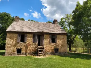 THE ROCK HOUSE
