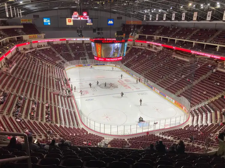 Các khách sạn gần Giant Center