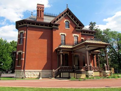 Naper Settlement