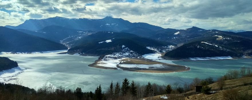 Lake Izvorul Muntelui