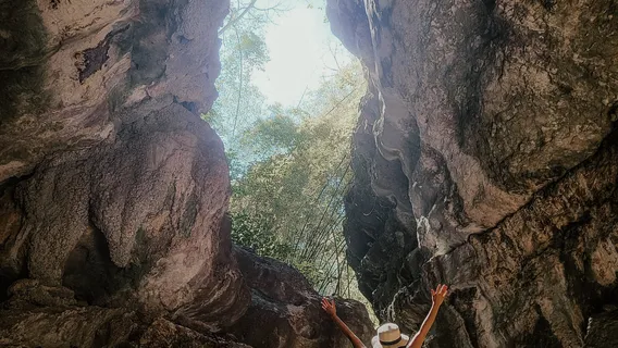 Batu Cermin Cave
