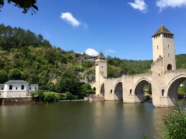 Hotels near Maison de l'eau et Fontaine des Chartreux