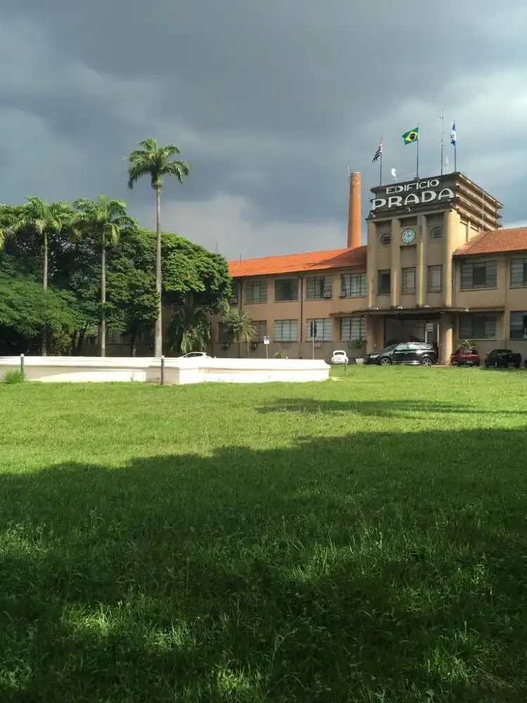 Hotel dekat Edifício Prada