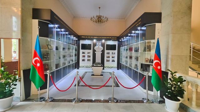 Akhundov National Library