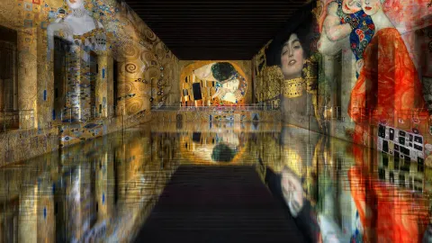 Bassins de Lumières attraction in บอร์กโดซ์