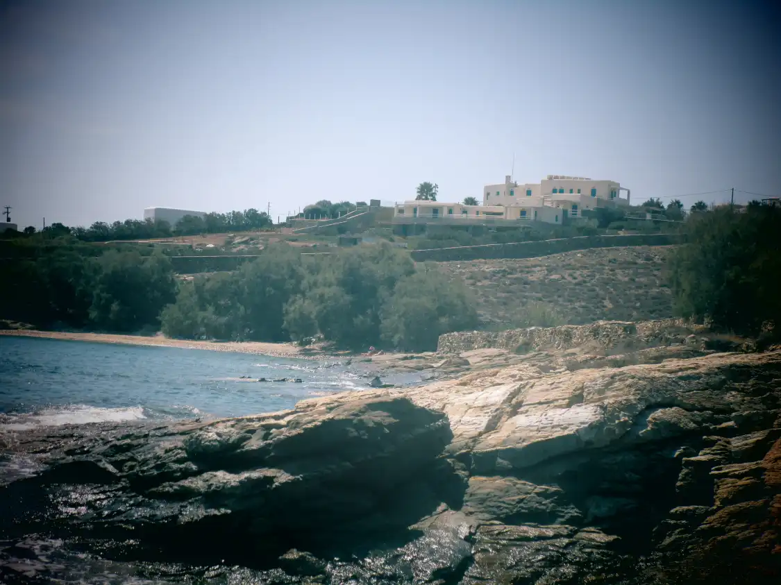 Hotels near Mesada