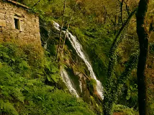 Bermui waterfall