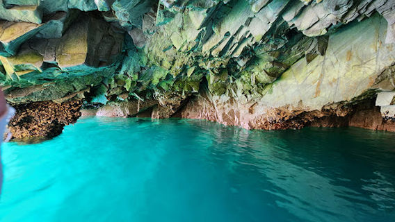 Jōdogahama-Aonodōkutsu