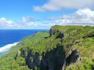 Fangatave Cliffs Lookout Platform