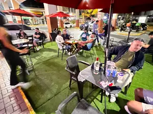 Foxi Karaoke Bar