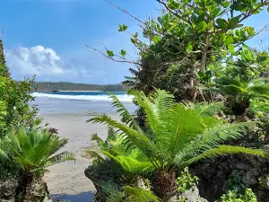 Canhugas Beach
