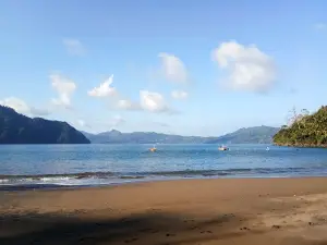 Pantai Damas
