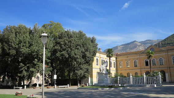 Piazza A.Gramsci, Carrara Ms