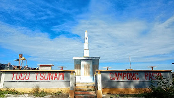 Tugu Tsunami Gampong Pasir