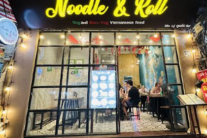 Noodle & Roll