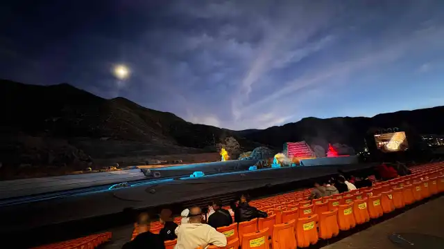 Hotels near Princess Wencheng Drama