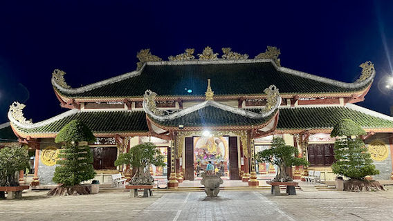 Buddha Temple Ba Nam Hai