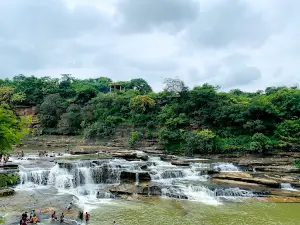 Lakhaniya Hills & Waterfall