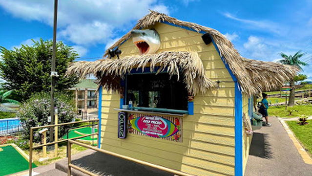 Native Hut Mini Golf