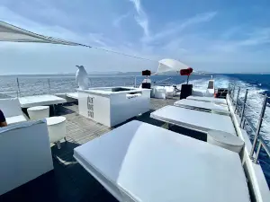 Ibiza Boat Club | Boat parties & Formentera trips