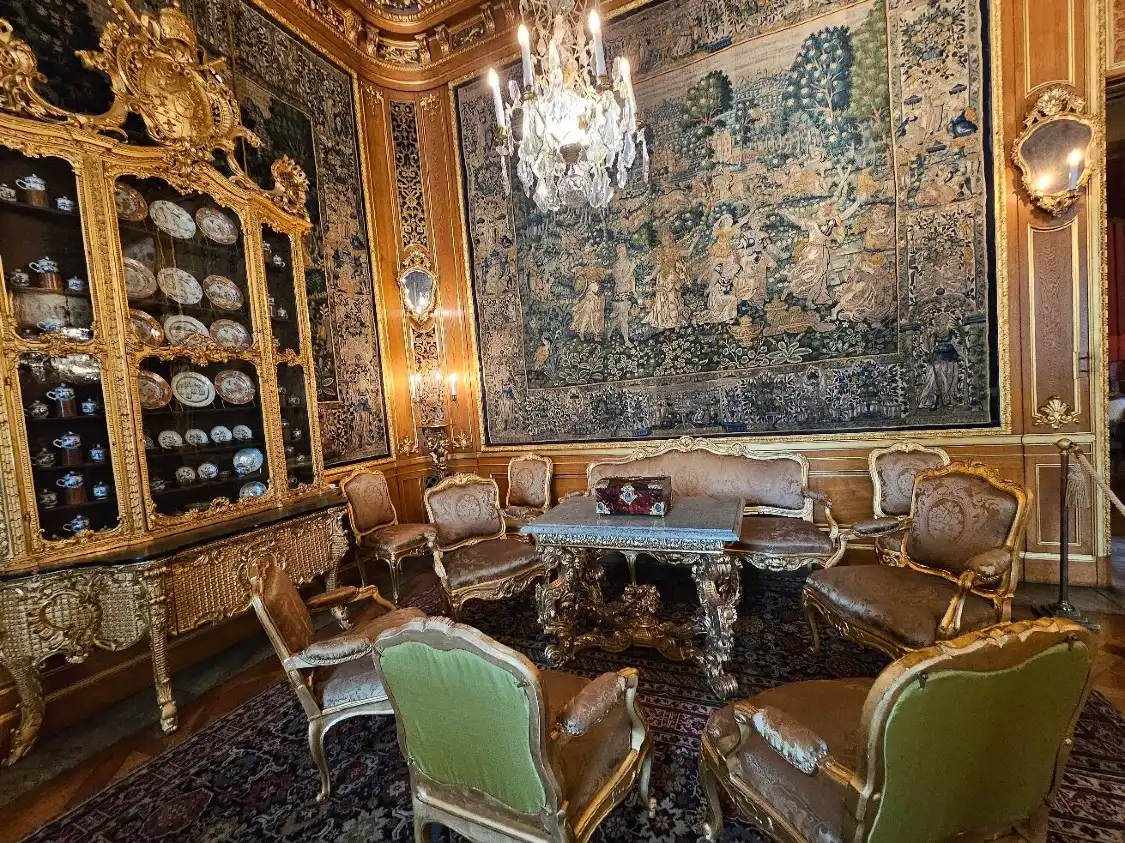 할빌 박물관 주변 호텔