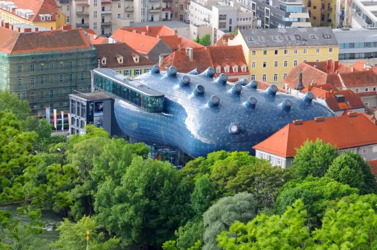 Hotels near Kunsthaus Graz