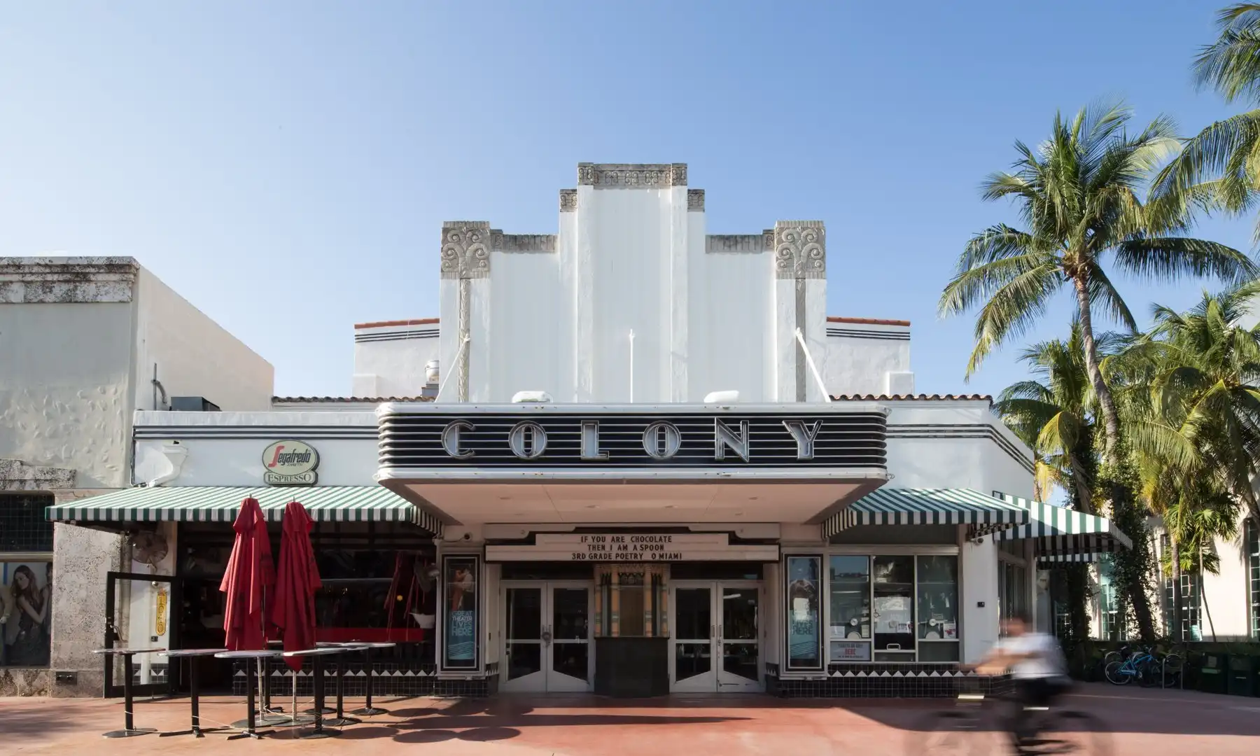 Hotels near Colony Theatre