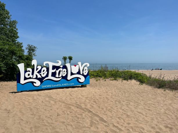 Nickel Plate Beach ( Huron, OH )