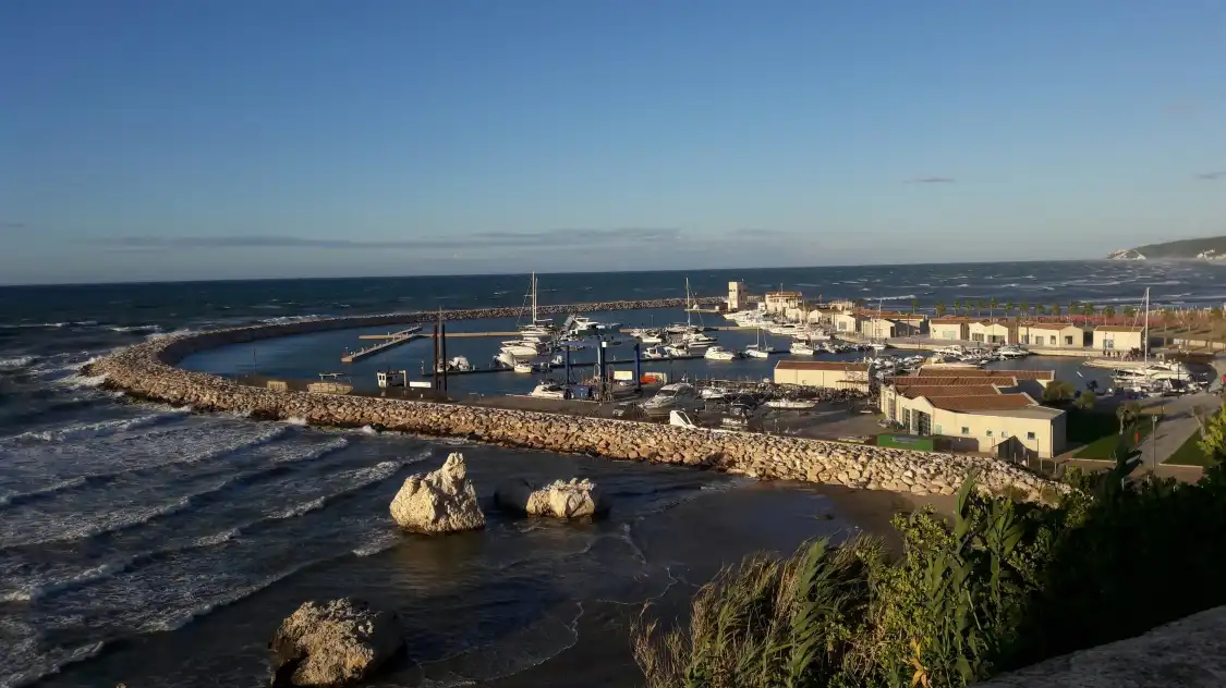 Hotels near Marina di Rodi Garganico