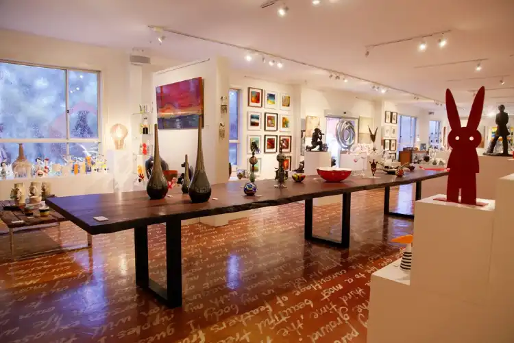 Hotels near Stony Creek Gallery