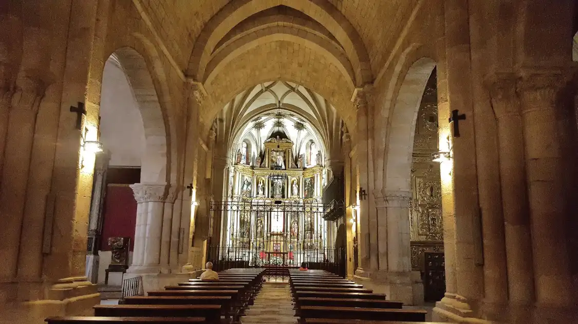 Hotel dekat Iglesia de Santo Domingo
