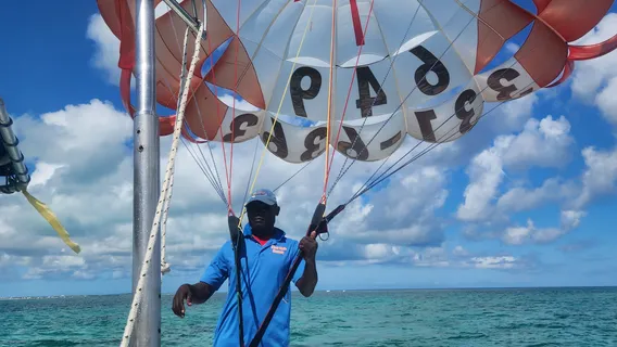 Key to the Sea Parasailing