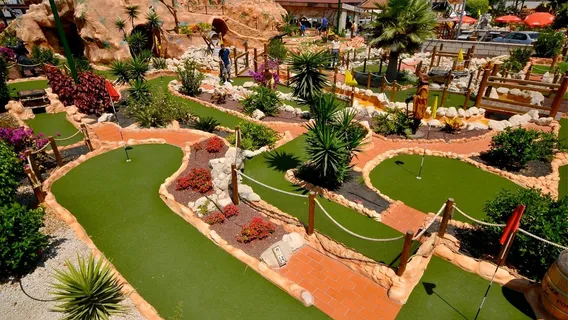 ViVO Mini Golf Treasure Island