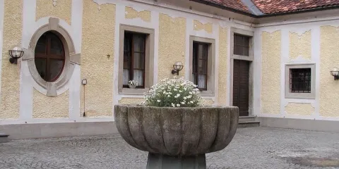 Wiedertäuferbrunnen im Quenghof