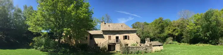 Hôtels à proximité de : Moulins de Roupeyrac - Maison François Fabié
