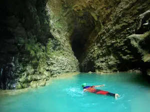 Kalisuci Cave Tubing