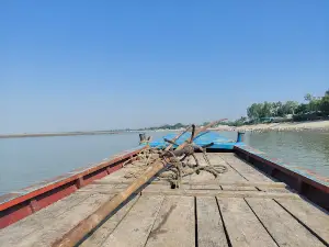 Ershad Mor Kamarpara Bazar Dhaka Coach Stand Jame Mosque