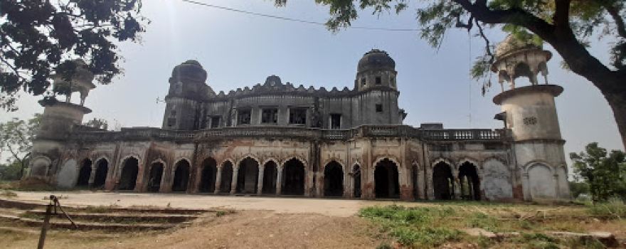 Noraani Masjid Khan Parivaar