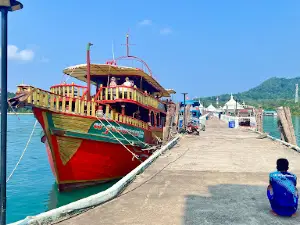 Bang Bao Pier