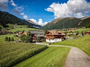 Parco faunistico | Schaubauernhof Reierhof