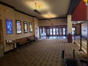 Lake 8 Movies