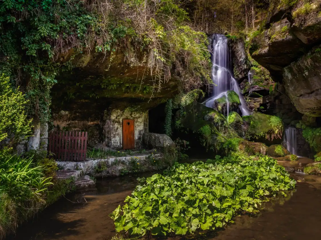 Hotels near Lichtenhainer Wasserfall