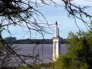 Costanera de la Isla del Puerto