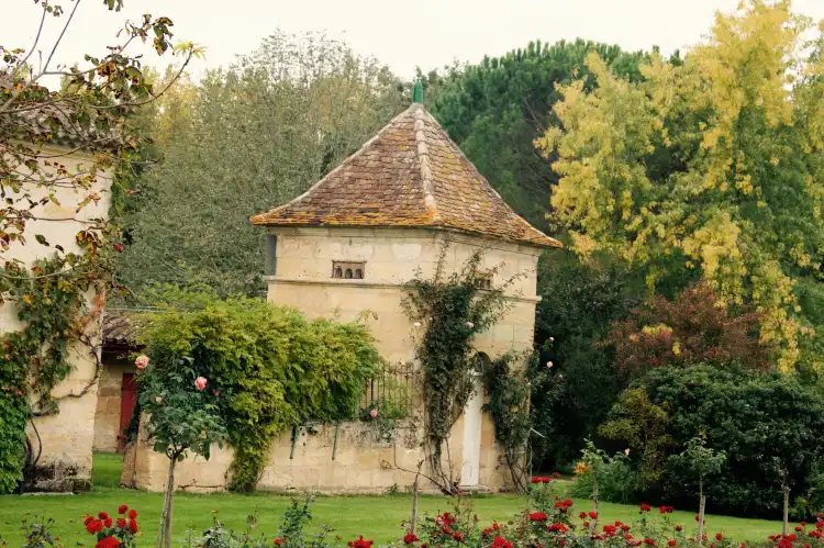 Hôtels à : Saint-Seurin-sur-l'Isle