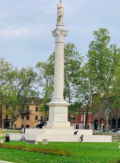 Piazza Ariostea