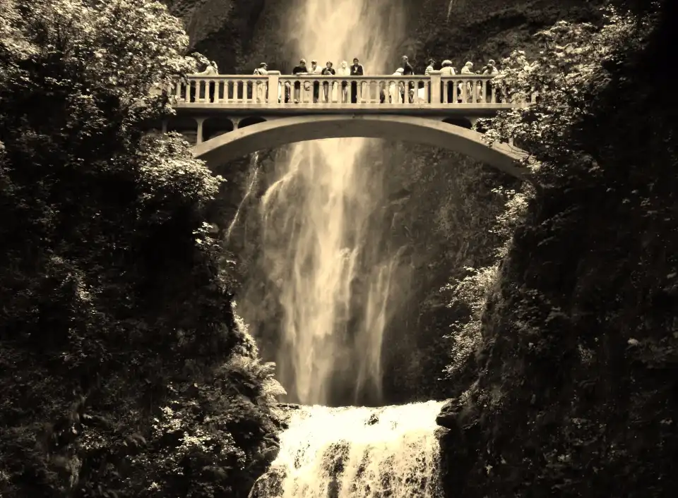2_Benson Bridge