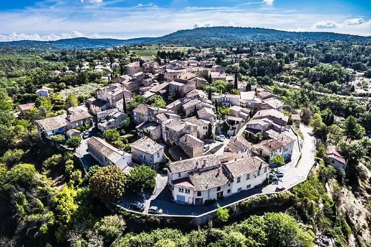 Hotels in Grambois